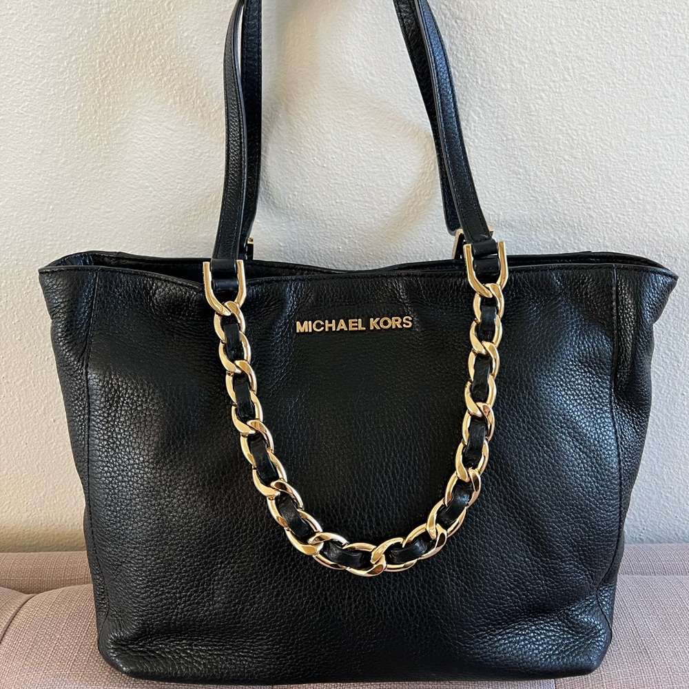 Authentic Michael Kors Shoulder Bag